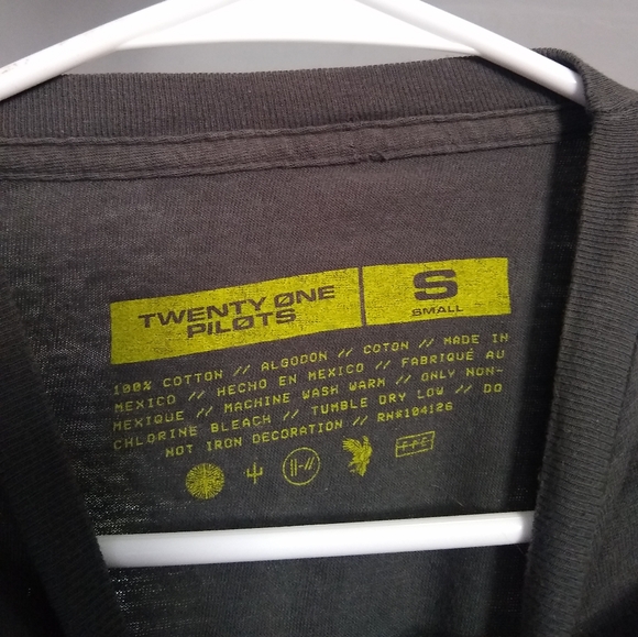 Twenty One Pilots Portrait T-Shirt - Picture 5 of 7